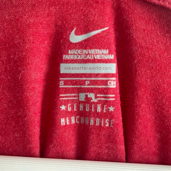 5/$25 NIKE Cincinnati Reds V-Neck Short Sleeve T-shirt - Red Size Small - Picture 4 of 6